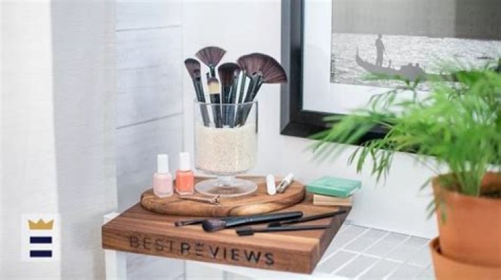 	Get organized with these makeup brush holders	